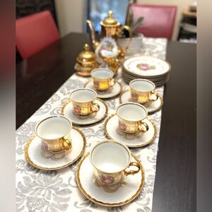 ANTIQUE BAVARIA GERMANY HANDARBEIT GOLD 22K DEMITASSE COFFEE/TEA  17 PIECES